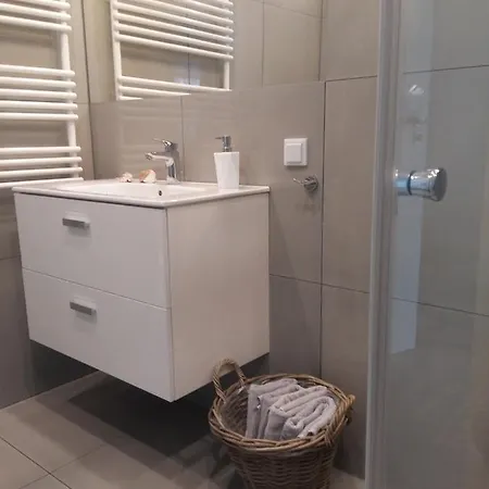 Gracja Horyzont-apartament Z Parkingiem مينززدرويه